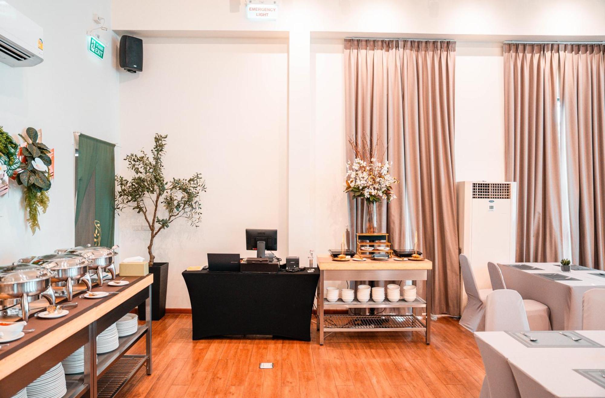 Surestay By Best Western Iconic Ari-Jatujak Bangkok Ngoại thất bức ảnh
